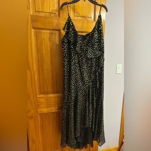 MSK BLACK AND GOLD METALLIC CHIFFON DRESS